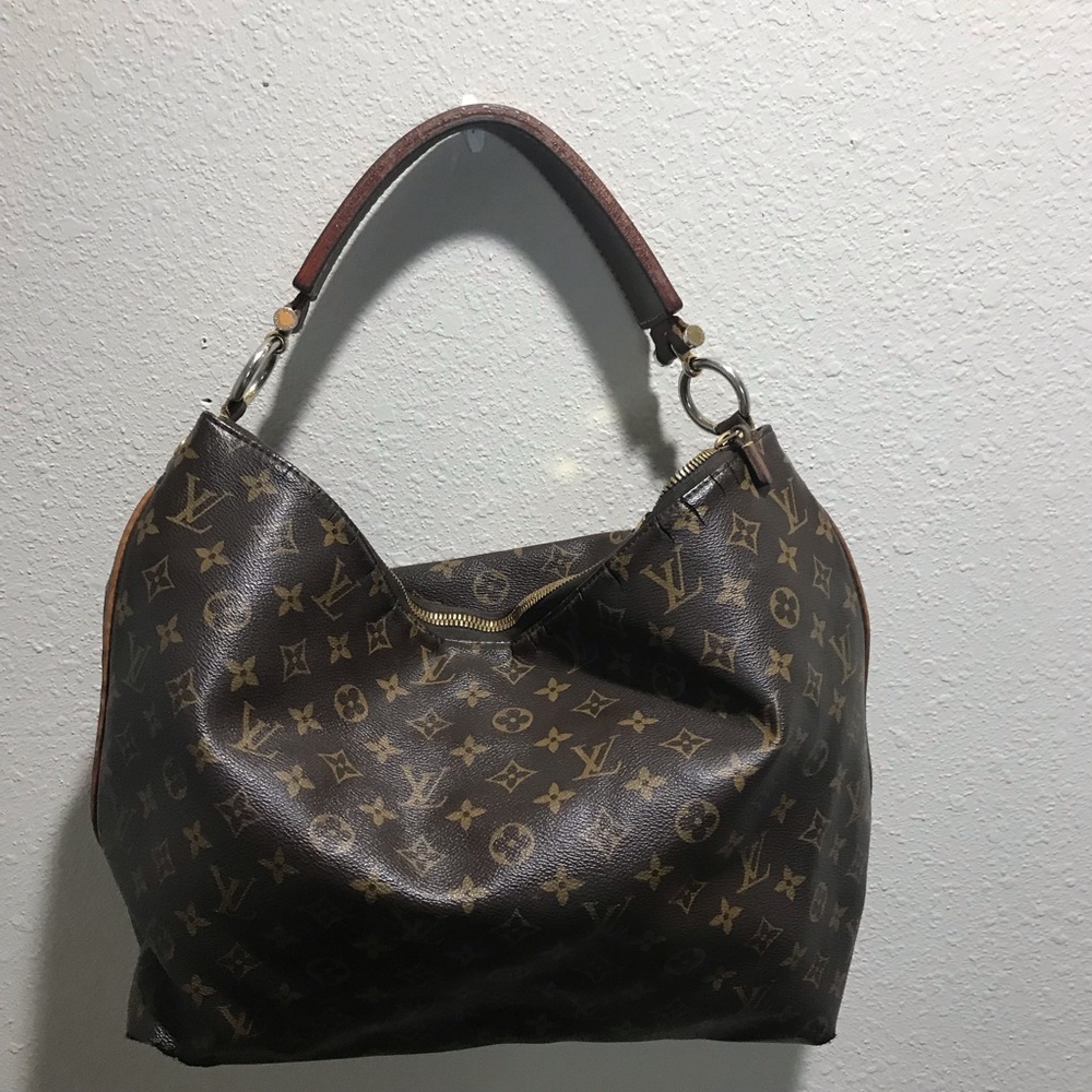 Authentic Louis Vuitton Shoulder Bag